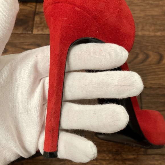 Yves Saint Laurent Paris heels - Picture 16 of 17